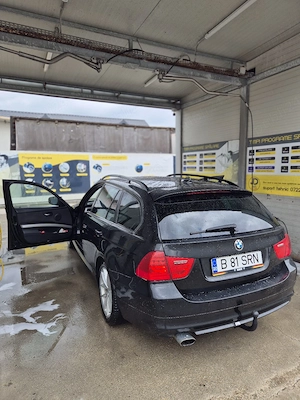 Bmw 320 e91 an 2009 - imagine 3