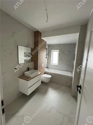 Apartament la cheie cu 3 camere 2 bai 2 balcoane parcare zona Brana - imagine 10
