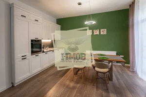 Apartament de LUX 3 camere si curte Parcul Sub Arini
