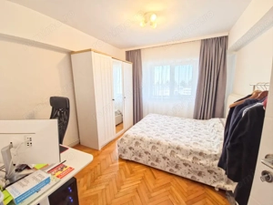 Apartament 3 camere, decomandat, 76 mp, zona Calea Bucuresti - Piata Centrala - imagine 3