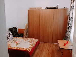 vînd casă zona capitol  - imagine 3