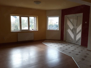 Str. Toamnei (zona Pronto)   chirie apartament situat la parterul unei vile