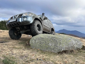 Nissan Patrol Y61 autoutilitară accept schimburi+diferenta - imagine 3