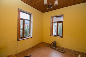 Vila Viorica Kogalniceanu - de vanzare central Sinaia - imagine 4