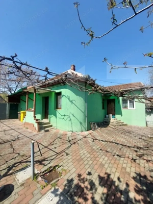 Casă spațioasă, zona Grădiște