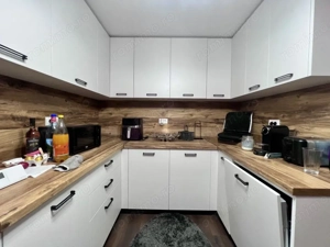  Apartament modern, 3 camere, 70 mp, mobilat, utilat - zona Dambovita - imagine 8