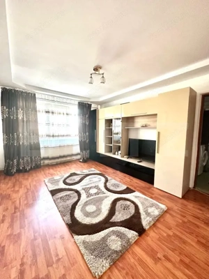 Apartament 3 camere, etaj 1, zona Teilor