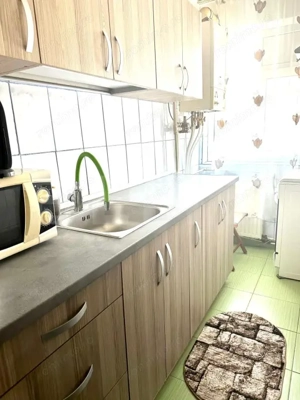 Apartament 3 camere, etaj 1, zona Teilor - imagine 5
