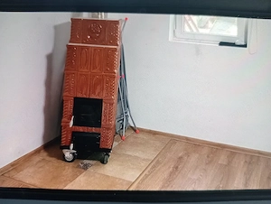 închiriez spațiu de locuit 