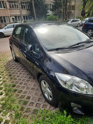 vand Toyota Auris - imagine 3