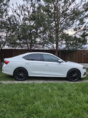 Skoda Octavia 4, automata, 2.0 diesel ,fabricatie 2021 - imagine 2