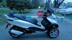 Piaggio mp3 Cat B - imagine 2