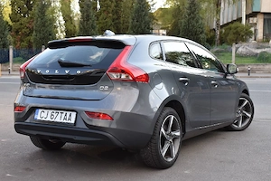 Volvo V40, 1.6D 115CP, Navigatie 3D, Camera Marsarier, Dublu climatronic - imagine 4