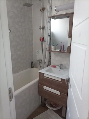 inchiriez apartament 4 camere in Oradea - imagine 8