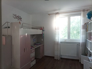 inchiriez apartament 4 camere in Oradea - imagine 2