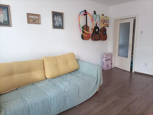 inchiriez apartament 4 camere in Oradea