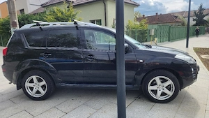 compensez  schimb cu auto mai scump Peugeot 4007 4x4 hi-low 7 locuri  - imagine 9