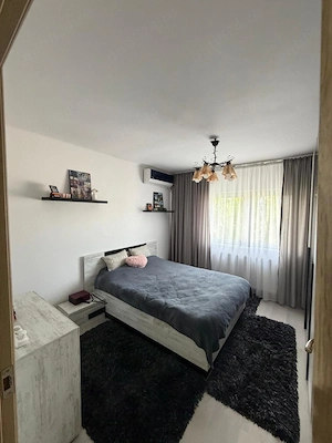 Vand Schimb ap 4 cam decomandat 100 mp sect 2 str.Stolnicul Vasile cu casa ap 2-3 cam sect. 2 - imagine 9
