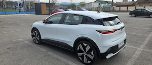 Renault Megane E-tech - imagine 3