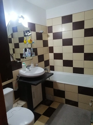 Apartament cu 2 camere în zona Lenin 54 m - imagine 3