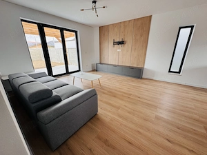 Inchiriez casa zona Manastirii - comuna Sag - imagine 5