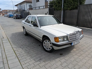 Mercedes 190e vehicul istoric - imagine 2