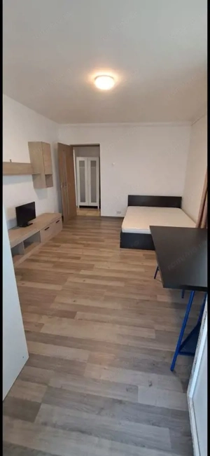 Garsoniera spatioasa Vitan, pet friendly, renovata, AC, mobilata complet - imagine 4