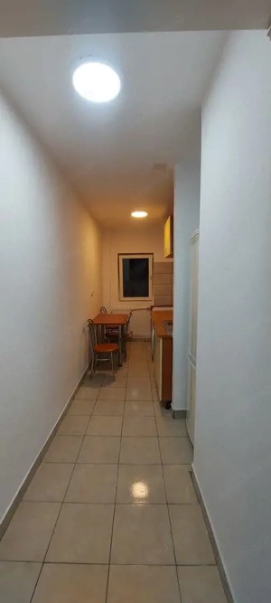 Garsoniera spatioasa Vitan, pet friendly, renovata, AC, mobilata complet - imagine 5