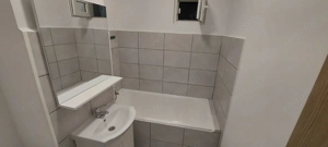 Garsoniera spatioasa Vitan, pet friendly, renovata, AC, mobilata complet - imagine 3