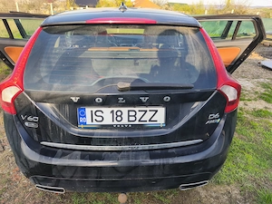 Volvo v60 d6 plug-in hybrid 4x4 - imagine 5