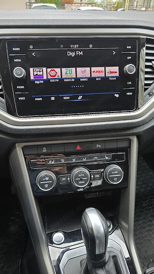 Volkswagen T-ROC  - imagine 4