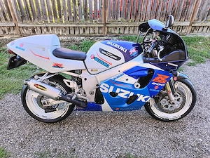 SUZUKI gsxr 600 ! ca NOU