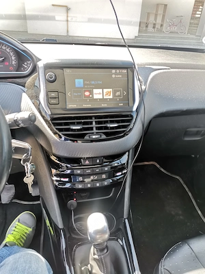 PEUGEOT 2  CP - An 2017 Benzina - Panoramic - imagine 4