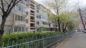 Apartament 3 camere , in zona linistita  - imagine 2