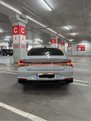 Hyundai Elantra CN7 2  CP CVT Exclusive Navi - imagine 5