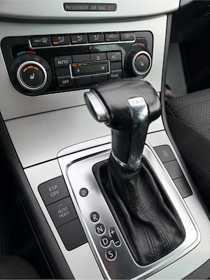 Vw Passat B6 R line Automat 2.0 170cp E5 Navi Bixenon Webasto-Import nr valabile - imagine 9