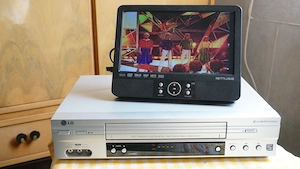  Video recorder VHS LG model LV4981 stereo Hi-Fi PAL NTSC 