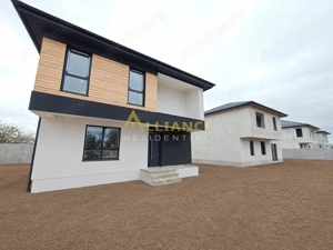 Vila individuala-- 4 camere - Complex Rezidential-400 M de STV