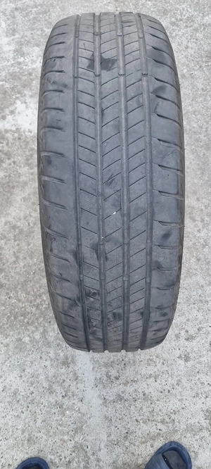 Set anvelope Bridgestone 225 65 R17 vara  - imagine 4