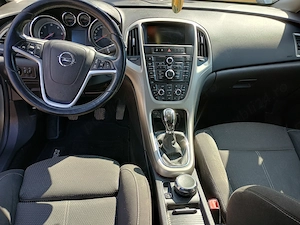 Opel Astra J 1,7 cdti  - imagine 2