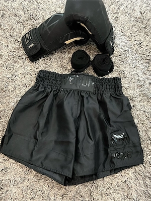 vand set de kickbox (le dau și separat)