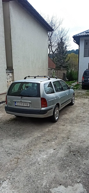 Vând Renault megane 1.9 diesel - imagine 2