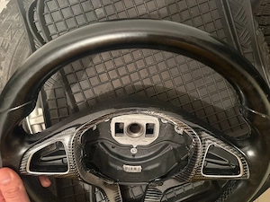 Volan mercedes amg carbon, provine de pe w205 dar se potriveste pe mai multe masini dupa 2015 - imagine 4