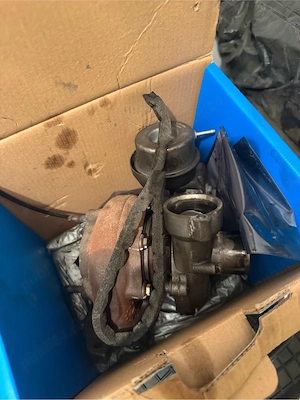 Turbina BorgWarner 5443 101 4763 de pe un Mercedes C class 2015 W205 1.6 diesel, are joc in ax - imagine 2