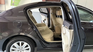 VW Passat HighLine B7 An 2012 Euro5 - imagine 6