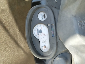 Vând scuter Peugeot Elyseo  - imagine 4