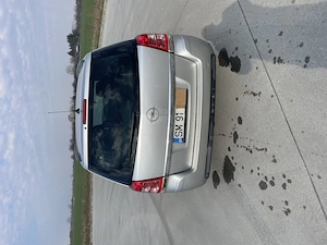 Vand Opel zafira 2011 - imagine 4