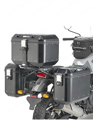 Side Case Givi Trekker Dolomiti 2 buc + suport Honda X ADV 750 Givi - imagine 4