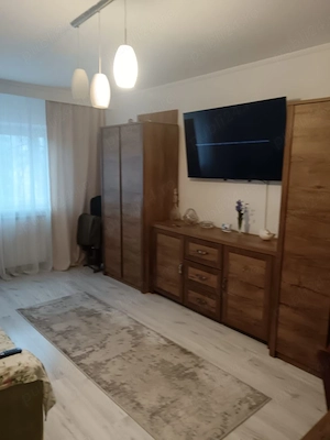 Apartament 3 camere decomandat   Poarta 6 | Etaj 1  - imagine 3