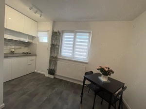 Garsoniera modernă 1 Decembrie, boiler,  AC, etaj 9